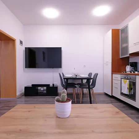 Apartment Klea - Cosy, Near Center Pula